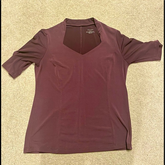 🧸 Plum V neck - Picture 2 of 4